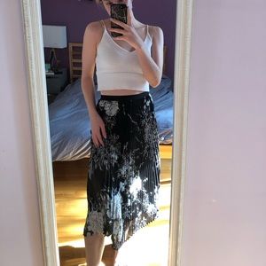 Aritzia Wilfred Full length pleated skirt (Jude Skirt)